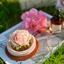 Load image into Gallery viewer, Peony Porcelain Flower Aroma Gift Box
